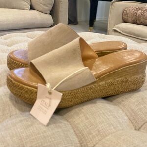 Simona Rossi made in Italy Italina Tan Wedge leather  Sandals NEW size 9